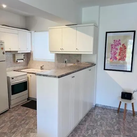 דירה Akrata Apartment