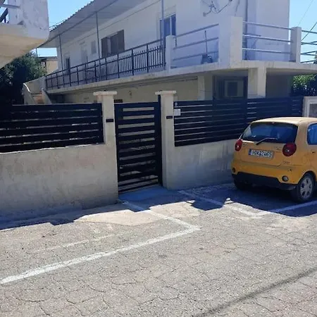 ισόγειο σπίτι 60τμ, *